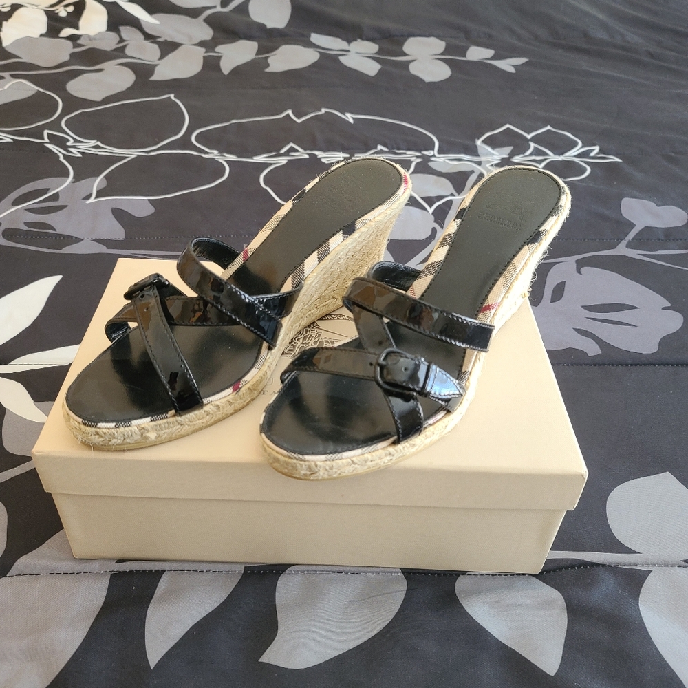 Burberry Black Patent Leather Espadrille Wedge Sandals